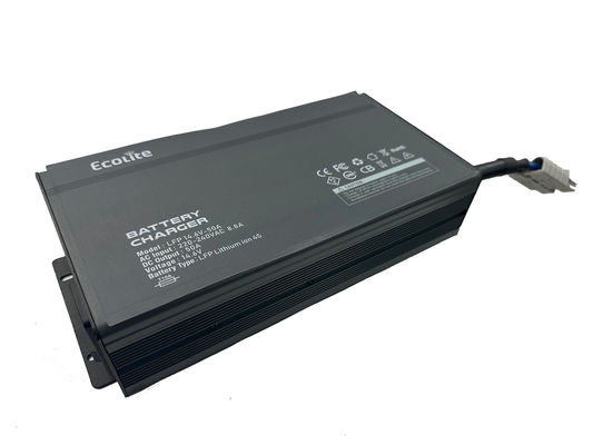 LFP 50A 14.6V RV شاحن بطارية الليثيوم 730W طاقة إخراج مستمرة